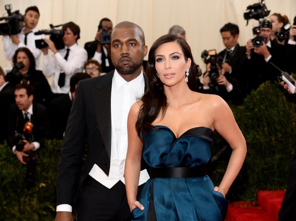 Kanye West Disebut Manfaatkan 'Istri Baru' untuk Saingi Kim Kardashian