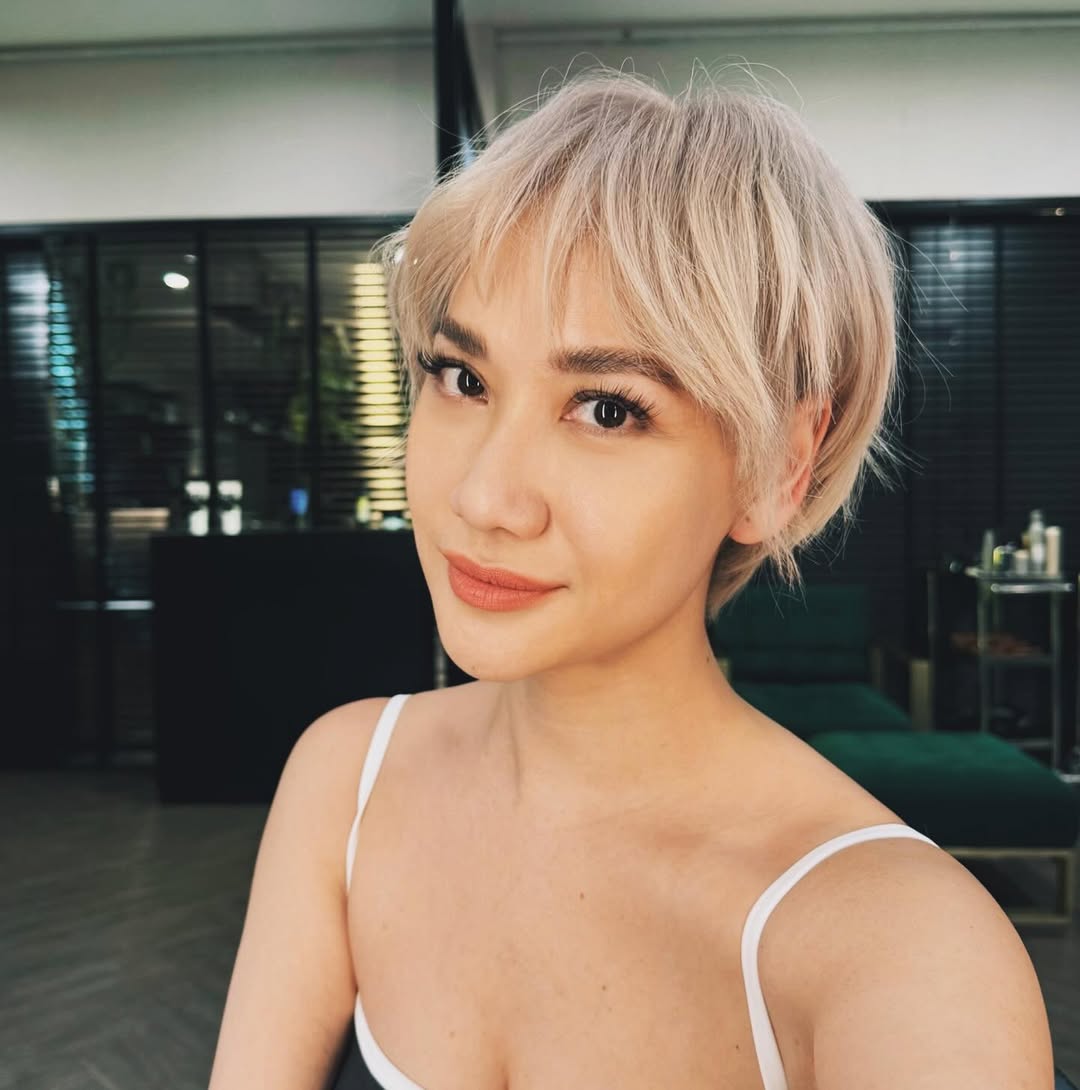 Gaya Baru BCL Tampil Dengan Rambut Bixie Blonde Curl, Jadi Sorotan